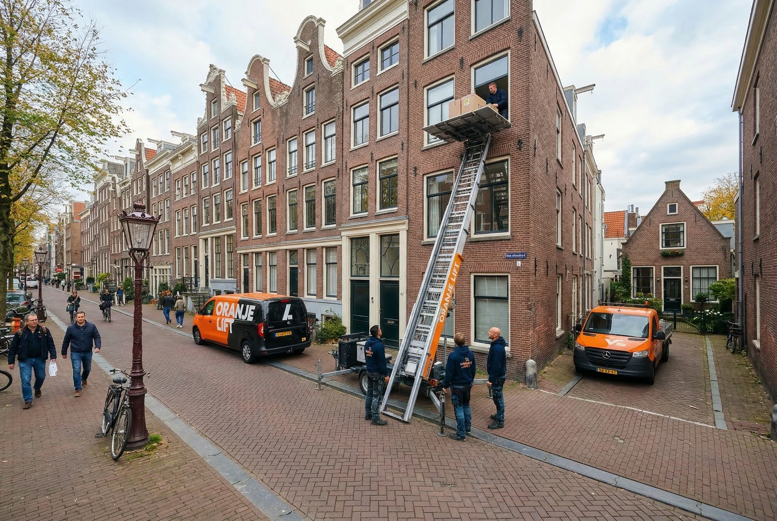 Aanhangerlift in smalle straat Alkmaar